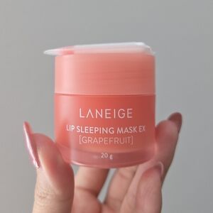 Laniege grapefruit lip sleeping mask
